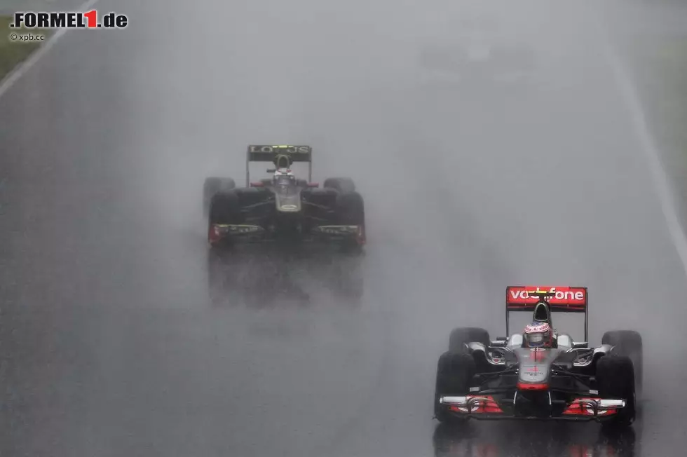 Foto zur News: Der Brite, der 2011 ein vier Stunden und vier Minuten langes Chaosrennen mit Wetterkapriolen gewann, liebt die Strecke für &quot;umwerfenden Motorsport&quot; und sagt: &quot;Wenn man heil und ohne einen Kratzer an der &#039;Wall of Champions&#039; vorbeikommt, dann fühlt sich das schon wie eine Leistung an.&quot;