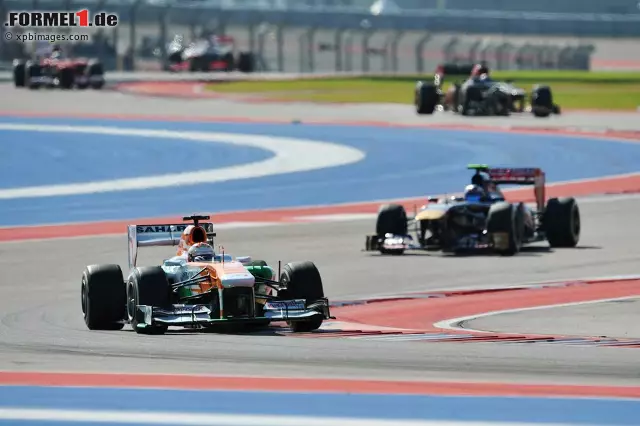 Foto zur News: "Die Esses im ersten Sektor erinnern etwas an Silverstone oder Suzuka", berichtet Max Verstappen und verrät im Hinblick auf die ersten beiden Sektoren: "Du kannst hier viele verschiedene Linien fahren. Du musst die richtige finden." Doch trotz der insgesamt 20 Kurven geht es auch auf dem CoTA nicht ohne Power.