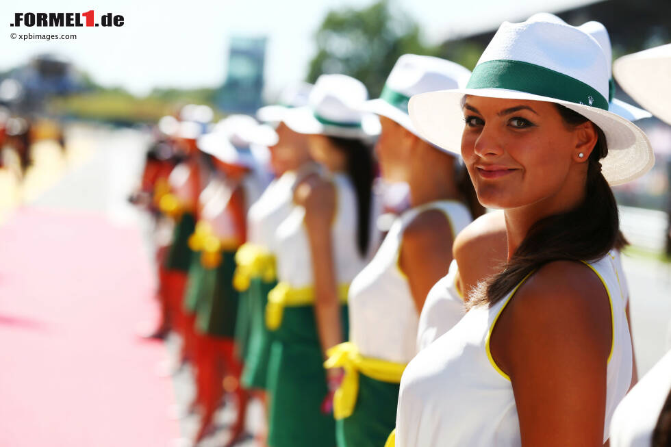 Foto zur News: &quot;Die Partys am Sonntagabend sind nicht allzu schlecht&quot;, kommentiert Nico Hülkenberg (Force India), der den italienischen Spätsommer mit Sonne satt, oft hohen Temperaturen und frenetischen Fans genießt. &quot;Es summiert sich zu einem großartigen Rennen&quot;, schwärmt der Deutsche.