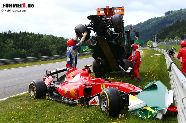 Foto zur News: 2016 gibt es erneut neuen Asphalt. "Das bedeutet auch mehr Grip", sagt Red-Bull-Berater Helmut Marko. Pirelli bringt Ultrasoft, Supersoft und Soft mit - die weichsten Mischungen im Regal. Obwohl viele von Zweistoppstrategien ausgehen, könnten die Stints extrem lang ausfallen. Auch nur ein Halt bei der Crew erscheint möglich.