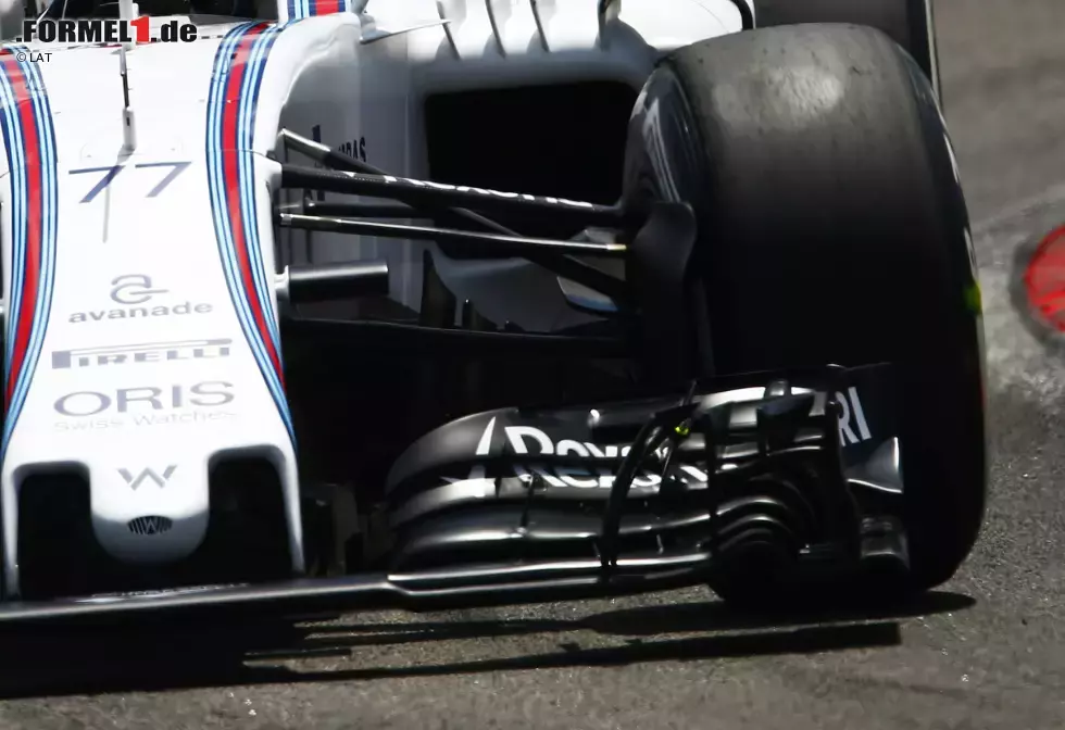 Foto zur News: Williams feilt nach dem Entwicklungsstopp des FW38 noch an Details: Ein gezackter Abschnitt an der oberen, äußersten Partie des Frontflügels soll bewirken, dass der Luftstrom auf der Unterseite solange kanalisiert wird. Solange, bis er den Punkt erreicht, an dem er sich aerodynamisch möglichst vorteilhaft trennen darf.