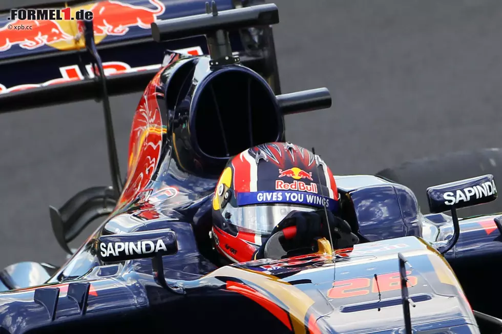 Foto zur News: Toro Rosso testete in Silverstone erstmals ein neues Kühlungs-Setup. Seitlich neben der Airbox existieren nun zwei weitere Lufteinlässe. Vermutlich schon im Hinblick auf den Höhenlagen-Grand-Prix in Mexiko, bei dem wegen der dünnen Luft mehr Luft zur Kühlung benötigt wird.