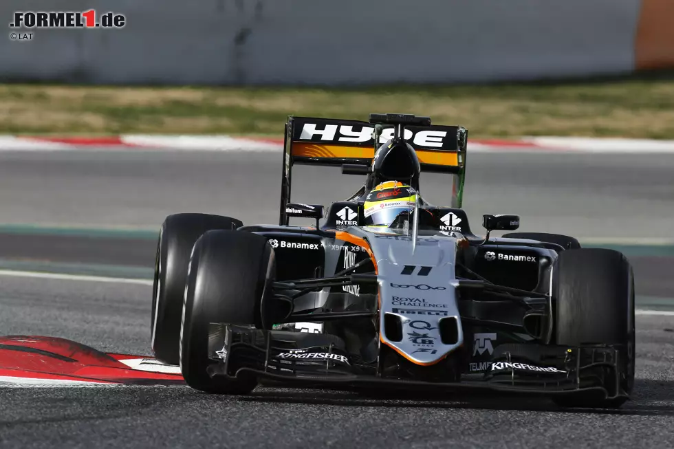 Foto zur News: Force India VJM09 (2016): Auch bei den Indern ist die Lage ganz leicht zu durchschauen. Das Kürzel &quot;VJM&quot; steht für Vijay Mallya, den Besitzer und Gründer des Teams. Die Zahl 9 zeigt an, dass es das neunte Formel-1-Auto der Mannschaft ist.