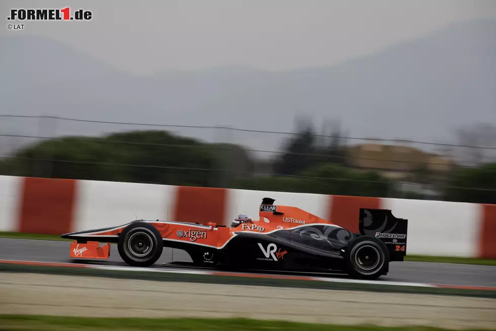 Foto zur News: Den Ursprung hat das Team in der ehemaligen Virgin-Mannschaft, für die in den ersten Jahren ab 2010 auch Timo Glock fuhr. Der erste - wenig erfolgreiche - Wurf von CFD-Fan Nick Wirth hieß damals VR-01. Nicht sonderlich kreatisch.