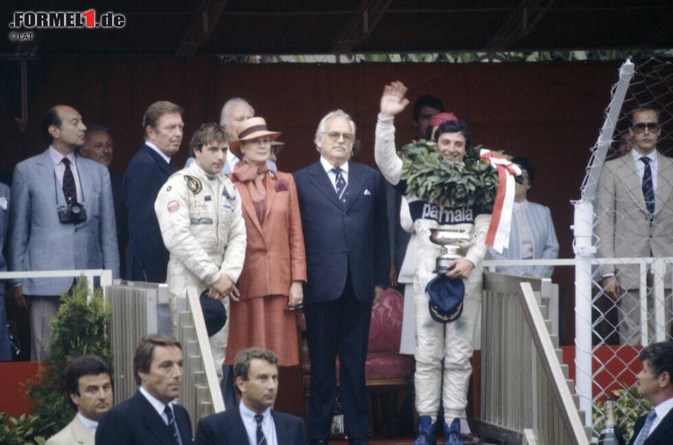 Foto zur News: Darek Daly scheint den Sieg zu erben. Im nach Unfällen stark havarierten Williams ohne Front- und Heckflügel kollabiert aber das Getriebe. Ricardo Patrese siegt - nachdem er seinen Brabham schon in der Portier-Kurve gedreht und abgewürgt, aber mit Mühe und Not wieder zum Laufen gebracht hat.