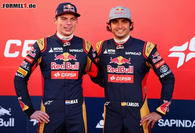 Foto zur News: Der Verbleib bei Toro Rosso war Verstappen schon früh sicher, auch dank Rang zwölf in der WM-Gesamtwertung. Daran änderte die Tatsache, dass es mit Teamkollege Carlos Sainz ab Ende der Saison 2015 häufig krachte. Es ging um Stallorder, zu ruppige Manöver und in der Konsequenz auch um das Red-Bull-Cockpit.