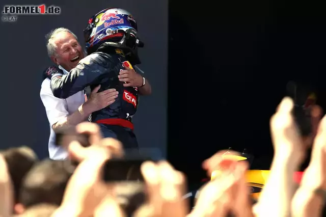 Foto zur News: ... Verstappen wird in Barcelona 2016 zu Red Bull befördert und dankt es dem Team mit seinem allerersten Formel-1-Triumph. Damit ist er offiziell auch der jüngste Sieger aller Zeiten (18 Tage, 228 Tage).