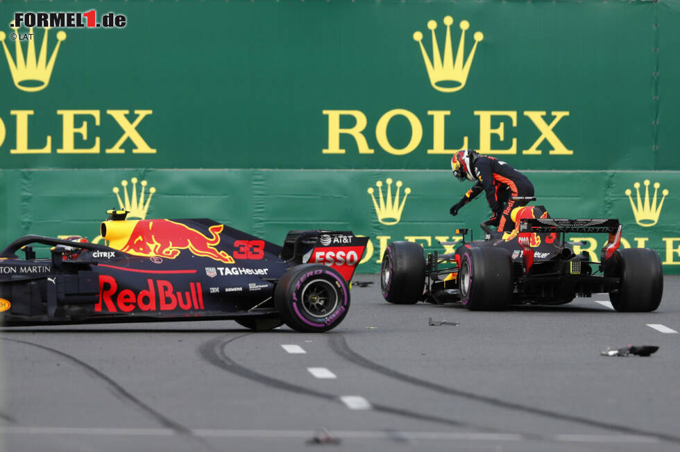 Foto zur News: Eine Mischung aus Übermut, Leichtsinn und Pech haftet auch in der ersten Saisonhälfte 2018 an Verstappens Fersen. Der große Red-Bull-Knall mit Daniel Ricciardo erfolgt in Baku, schon davor verstrickt er sich in Scharmützel ...