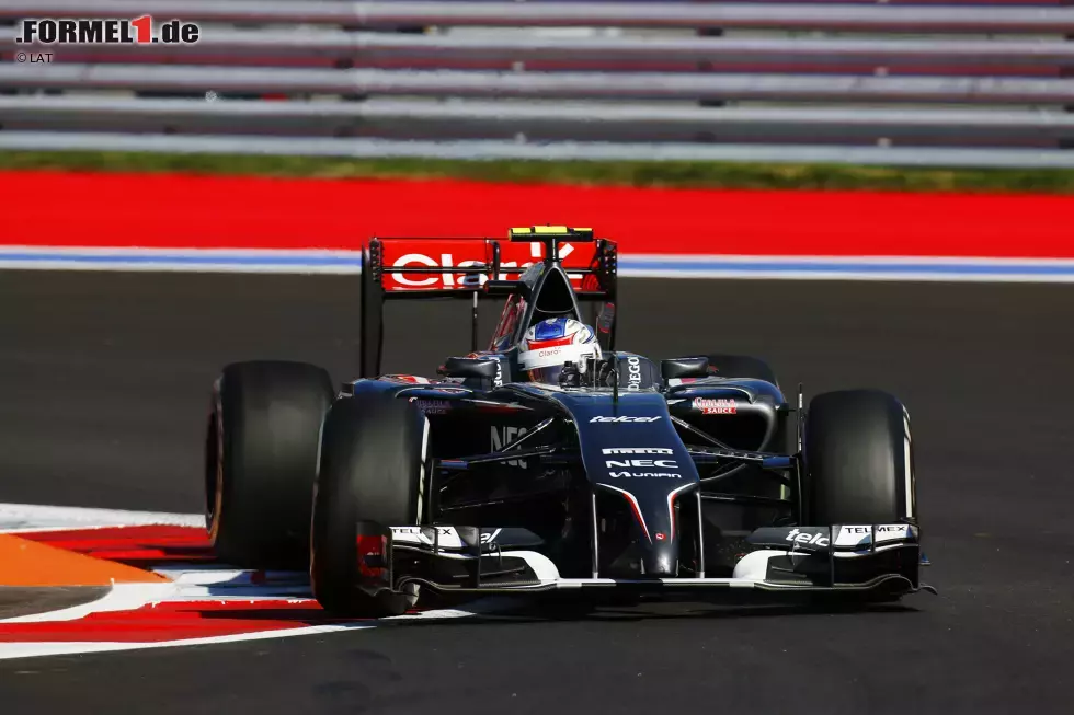 Foto zur News: 2014 debütierte Sergei Sirotkin für Sauber im ersten Freien Training. 2016 fuhr der Russe FT1 für Renault. Auch in diesem Jahr wird er statt Nico Hülkenberg das erste Freitagstraining bestreiten.