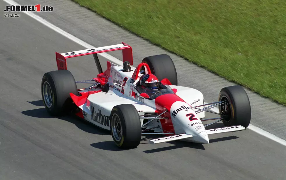 Foto zur News: Wie eng Erfolg und Misserfolg in Indianapolis zusammenliegen, erfährt Fittpaldi 1994: Mit dem sensationellen Mercedes-Motor führt er vor seinem Teamkollegen Al Unser Jr., den er in der 185. Runde überrundet. Dann crasht Fittipaldi in die Mauer. Bei seiner letzten Teilnahme 1995 kann sich das Team Penske nicht für das Rennen qualifizieren.