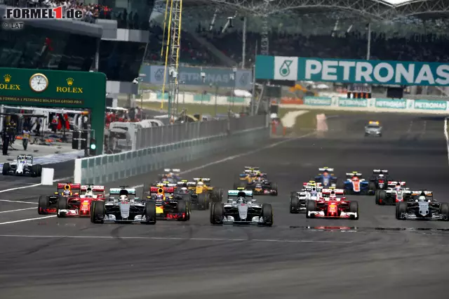 Foto zur News: Von den aktuellen Fahrern hat Hamilton hier die meisten Pole-Positions erzielt. Sollte er am Samstag im Qualifying der Schnellste sein, würde er Michael Schumachers Rekord von fünf Pole-Positions in Malaysia einstellen.