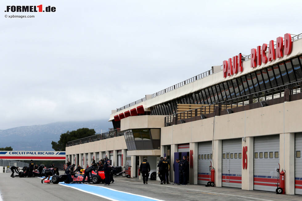 Foto zur News: Und das nach einem Jahrzehnt Pause endlich wieder auf französischem Boden: Der Grand Prix von Frankreich feiert 2018 ein Comeback. Allerdings nicht in Magny-Cours, wo 2008 zum letzten Mal gefahren wurde, sondern in Le Castellet in Südfrankreich. Dort gastierte die Königsklasse zwischen 1971 und 1990 bereits 14 Mal.