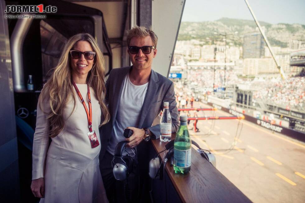 Foto zur News: Nico und Vivian Rosberg werden übrigens auch demnächst Papa und Mama. Bereits zum zweiten Mal. In Monaco lässt sich der amtierende Weltmeister erstmals seit seinem Rücktritt bei der Formel 1 blicken. Und führt gleich die Podium-Interviews.