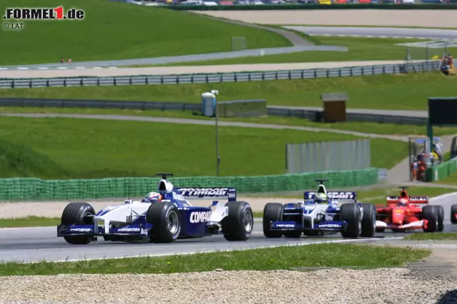 Foto zur News: Bottas ist nicht der einzige Pilot, der in Österreich zum ersten Mal in Reihe eins stand. Juan Pablo Montoya startete 2001 als Zweiter - genau wie John Watson 1976 und Clay Regazzoni 1970.