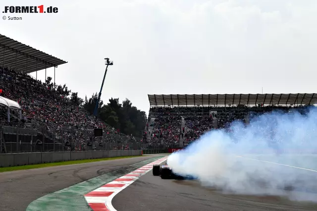 Foto zur News: Renault setzt in der Höhenlage von Mexiko auf ein zu aggressives Mapping, sodass ein Motor nach dem anderen verraucht: Nach Ricciardo erwischt es auch Nico Hülkenberg, der lange Zeit an vierter Stelle liegt, und Brendon Hartley (Foto). Nur Carlos Sainz scheidet wegen eines Lenkungsdefekts aus.