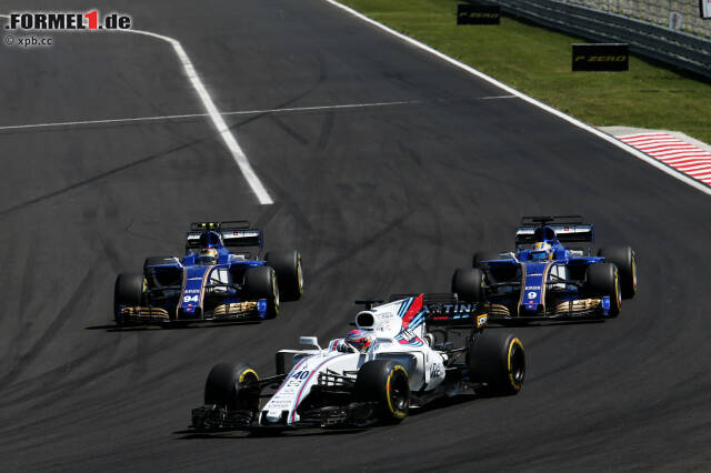 Foto zur News: Paul di Resta kann nach gelungenem Qualifying im Rennen keine Akzente setzen: Der Massa-Ersatz liegt an letzter Stelle, als er mit einem Öl-Leck nach 60 Runden ausscheidet. Bei seinem ersten Renneinsatz seit 2013 zieht er sich insgesamt respektabel aus der Affäre.