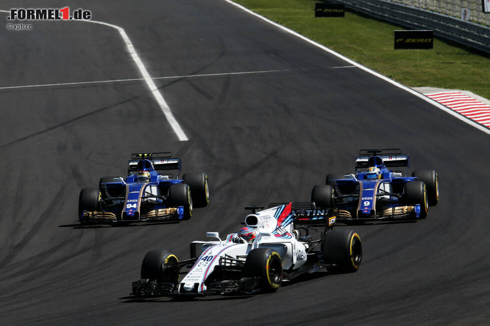 Foto zur News: Paul di Resta kann nach gelungenem Qualifying im Rennen keine Akzente setzen: Der Massa-Ersatz liegt an letzter Stelle, als er mit einem Öl-Leck nach 60 Runden ausscheidet. Bei seinem ersten Renneinsatz seit 2013 zieht er sich insgesamt respektabel aus der Affäre.