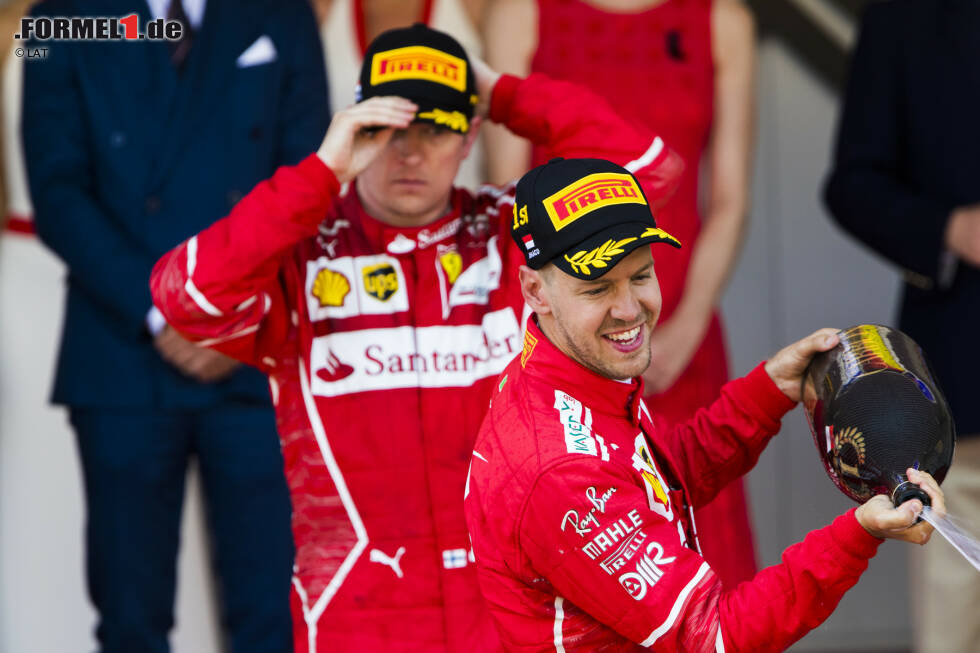 Foto zur News: ... Ferrari aus der Affäre: Erstmals seit Michael Schumachers Sieg vor 16 Jahren triumphieren die Roten im Fürstentum. In der WM liegt Sieger Vettel nach sechs Rennen 25 Punkte vor Hamilton - sein größter Vorsprung im gesamten Jahr. Sauer ist der Zweitplatzierte Räikkönen, der sich strategisch benachteiligt fühlt.