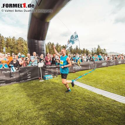 Foto zur News: Valtteri Bottas ist ein bisschen privates Training offenbar nicht genug. Der Finne veranstaltet nämlich gleich einmal einen eigenen Duathlon. Wer jetzt Lust zum Mitmachen bekommen hat: 2018 findet eine weitere Auflage statt und die Registrierung läuft bereits!