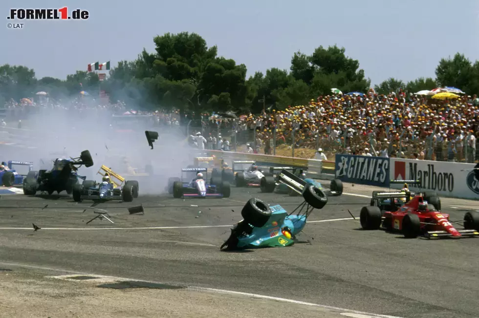 Foto zur News: Das Blatt wendet sich 1987 mit seinem Wechsel zu Tyrrell. Drei Jahre verbringt er bei dem Rennstall und kann in dieser Zeit achtmal in die Punkte fahren. Näher als Rang vier in Australien 1986 kommt aber auch er dem Podest nicht.