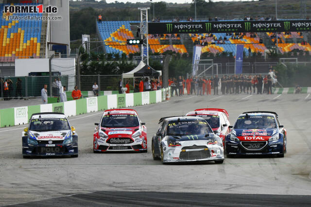 Foto zur News: Nach dem Ende der Formel 1 finden andere Serien wie Superbike-WM oder Rallycross-Weltmeisterschaft ihren Weg in die Türkei. Interessant: Seit einem Besitzerwechsel 2015 heißt die Strecke "Intercity Istanbul Park" und wird neben den Rennaktivitäten auch als Gebrauchtwagen-Zentrum genutzt.