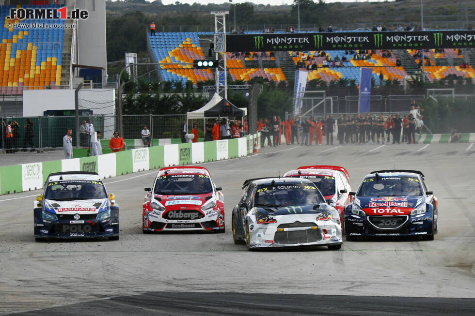 Foto zur News: Nach dem Ende der Formel 1 finden andere Serien wie Superbike-WM oder Rallycross-Weltmeisterschaft ihren Weg in die Türkei. Interessant: Seit einem Besitzerwechsel 2015 heißt die Strecke &quot;Intercity Istanbul Park&quot; und wird neben den Rennaktivitäten auch als Gebrauchtwagen-Zentrum genutzt.