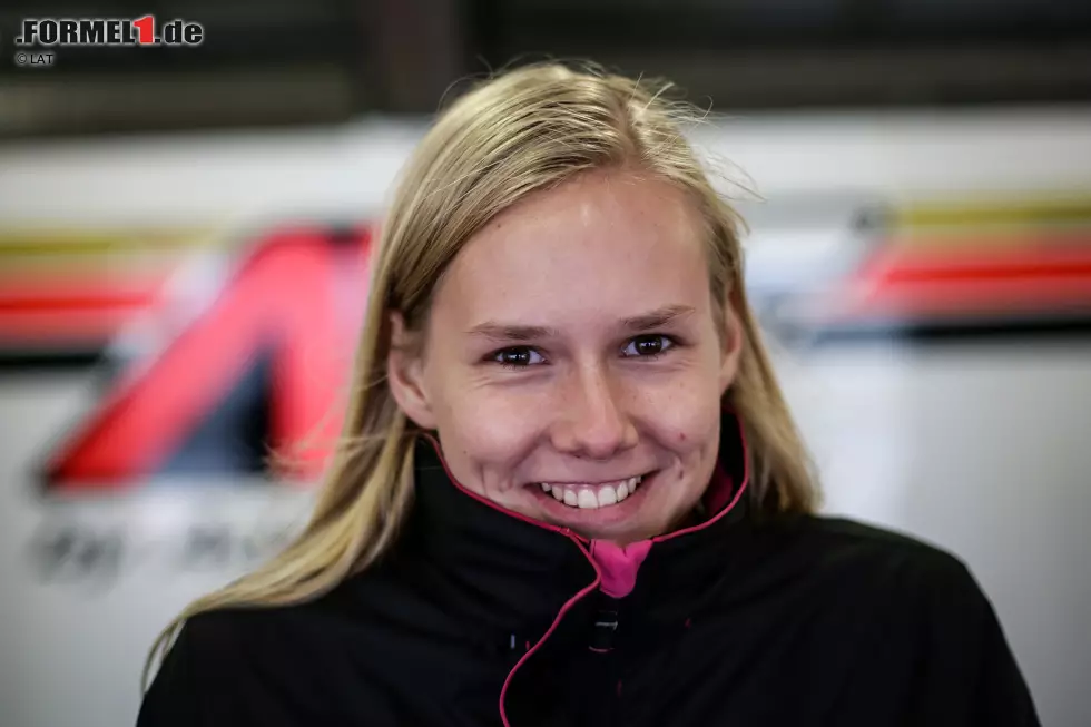 Foto zur News: Beitske Visser (23/NED): Die Tochter des niederländischen Tourenwagenpiloten Klaas Visser wurde 2010 Kart-Europameisterin. Nach Siegen in der Formel ADAC nahm sie Red Bulls Juniorteamchef Helmut Marko auf - allerdings nur für ein Jahr. Dafür ist sie nun BMW-Juniorin und erhielt beim Formel-E-Test eine Chance. Ihr Ziel? die DTM.