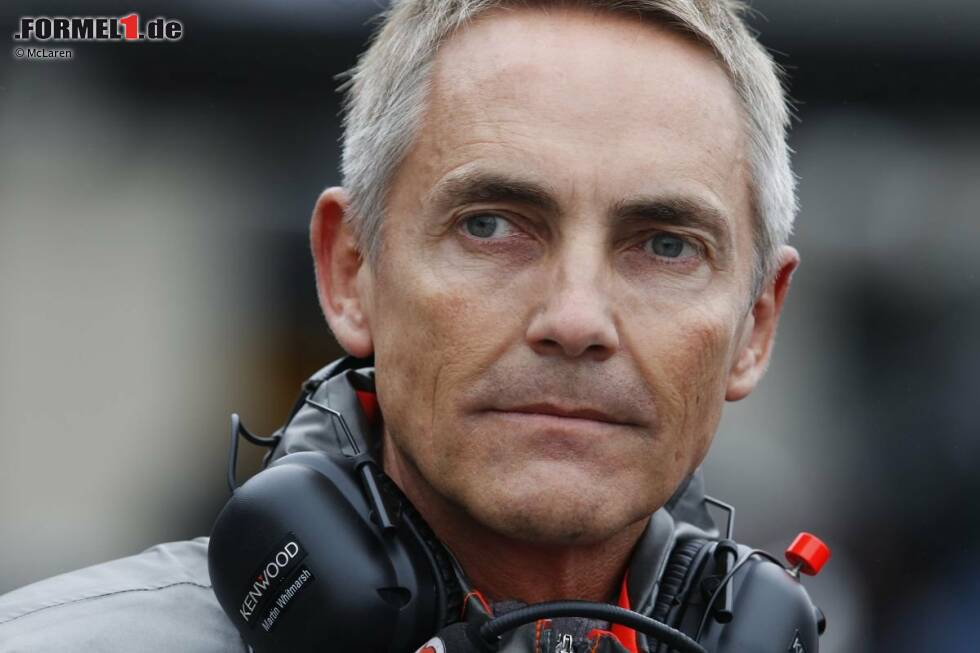 Foto zur News: Martin Whitmarsh (McLaren): Die Fußstapfen, in die er bei McLaren stieg, waren groß: Whitmarsh übernahm den Posten des Teamchefs von &quot;Mister McLaren&quot; Ron Dennis, dessen rechte Hand er zuvor jahrelang gewesen war. Unter der Führung von Whitmarsh verlor McLaren jedoch an Konkurrenzfähigkeit und Bedeutung für Langzeit-Partner Mercedes.