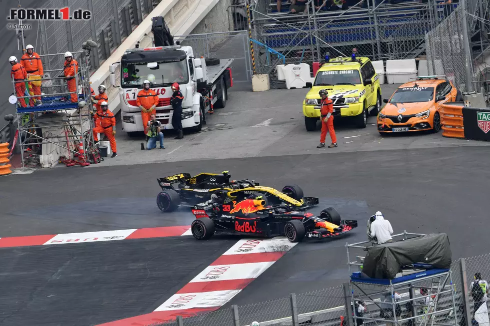 Foto zur News: Carlos Sainz (3): Im Qualifying schneller als Hülkenberg, landete er im Rennen hinter dem Deutschen. Das lag an der Strategie, die ihm wegen Start auf Hypersoft aufgezwängt wurde - mit dem Reifenfresser Renault besonders drastisch. Ganz Teamplayer: Erst ließ er Hülkenberg durch, dann hielt er ihm Verstappen vom Hals.