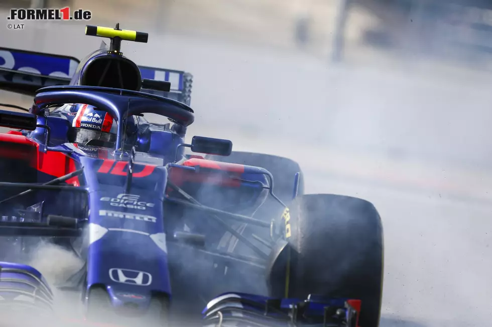 Foto zur News: Pierre Gasly (4): Schwer zu sagen, was er ohne Bremsdefekt im Rennen geschafft hätte. Sein Start war nicht berühmt. Immerhin Hartley wieder in die Schranken gewiesen. Das ist die Mindestanforderung für einen künftigen Red-Bull-Piloten. Aber eben auch nicht mehr.