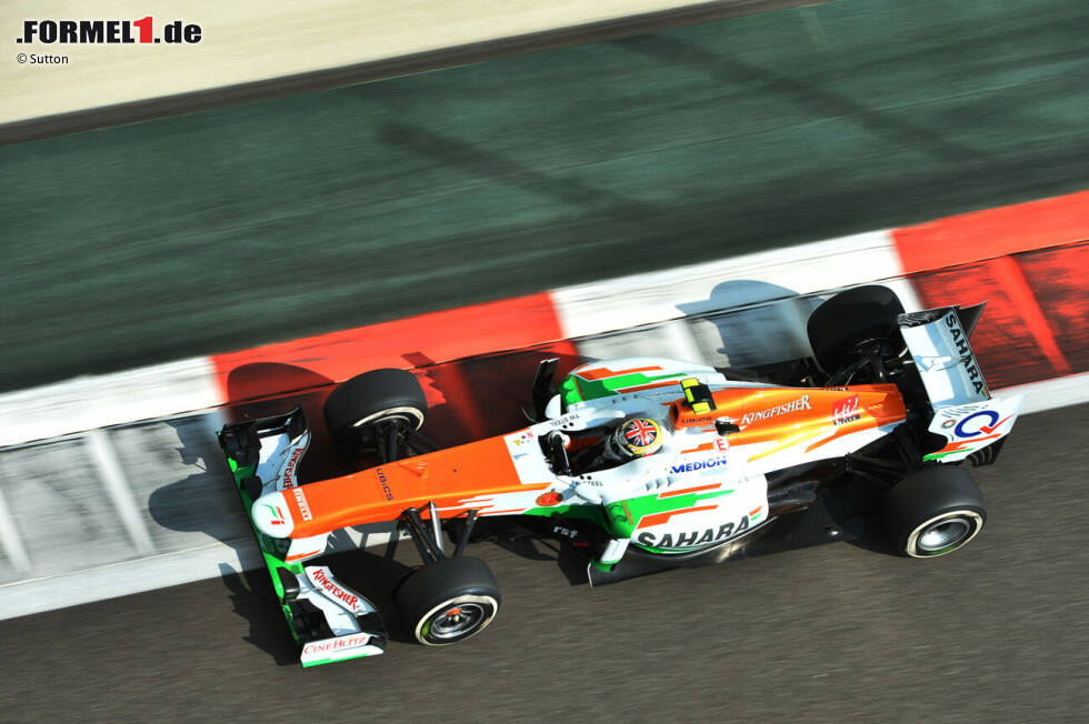 Foto zur News: 2013 hieß die Fahrerpaarung im VJM06 Adrian Sutil und Paul di Resta.