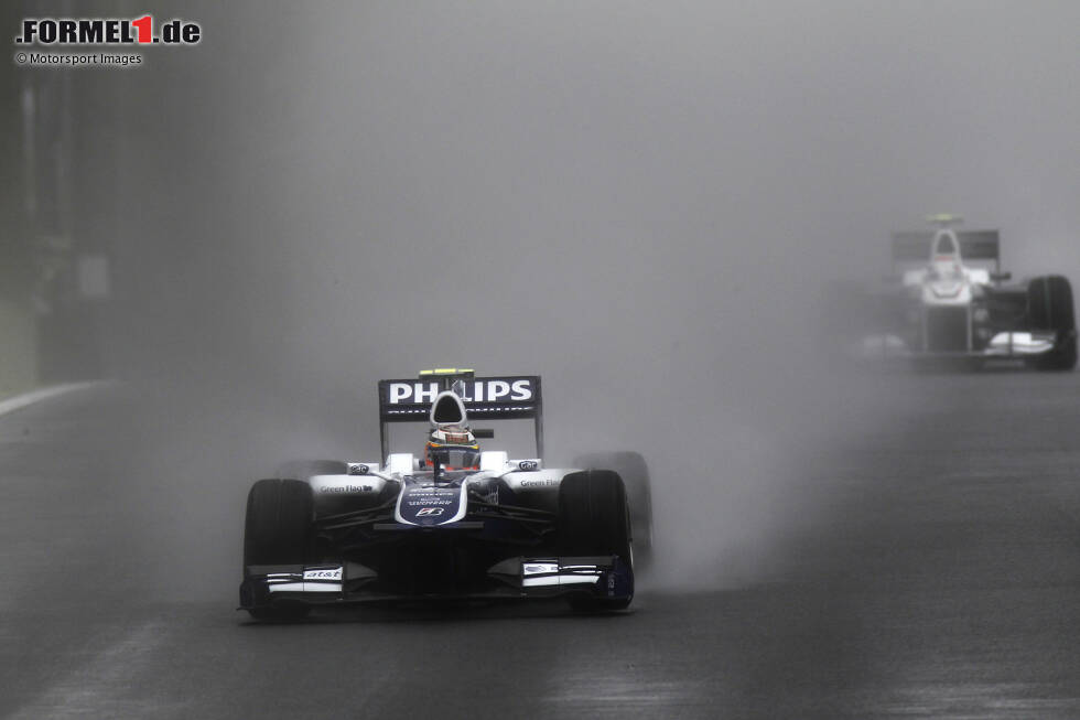 Foto zur News: In Brasilien holt er im Regen völlig überraschend die Poleposition. Doch weil Paydriver Pastor Maldonado die Teamführung mit seinem Petrodollars lockt, verliert Hülkenberg nur wenige Wochen später seinen Job.