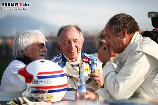 Foto zur News: Bei der Legendenparade im Rahmen des Formel-1-Grand-Prix auf dem Red-Bull-Ring waren zahlreiche Motorsport-Idole mit von der Partie. Niki Lauda, Gerhard Berger und Co. waren in historischen Fahrzeugen aus der Deutschen Rennsport-Meisterschaft unterwegs.