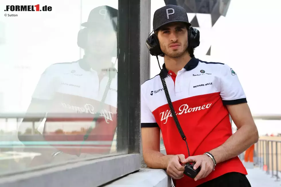 Foto zur News: ... genau wie Antonio Giovinazzi der Sauber-Dress, den er als Testpilot schon öfters getragen hat.