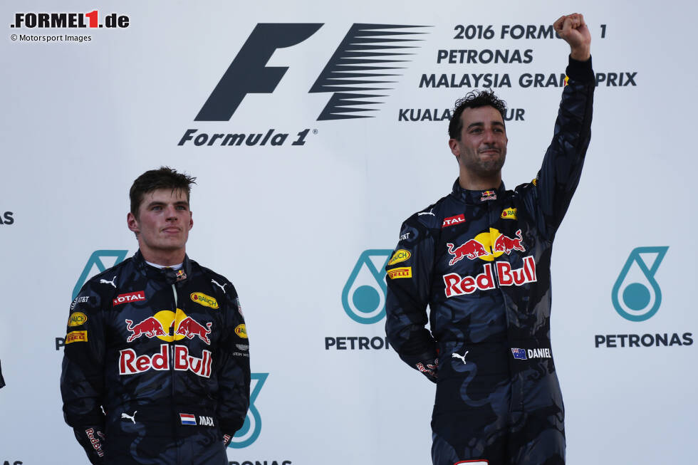 Foto zur News: Letzter Doppelsieg: Malaysia 2016 mit Daniel Ricciardo und Max Verstappen