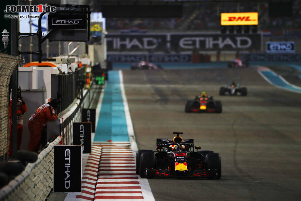 Foto zur News: Letzte Punkte: Abu Dhabi 2018 (P3 mit Max Verstappen, P4 durch Daniel Ricciardo)