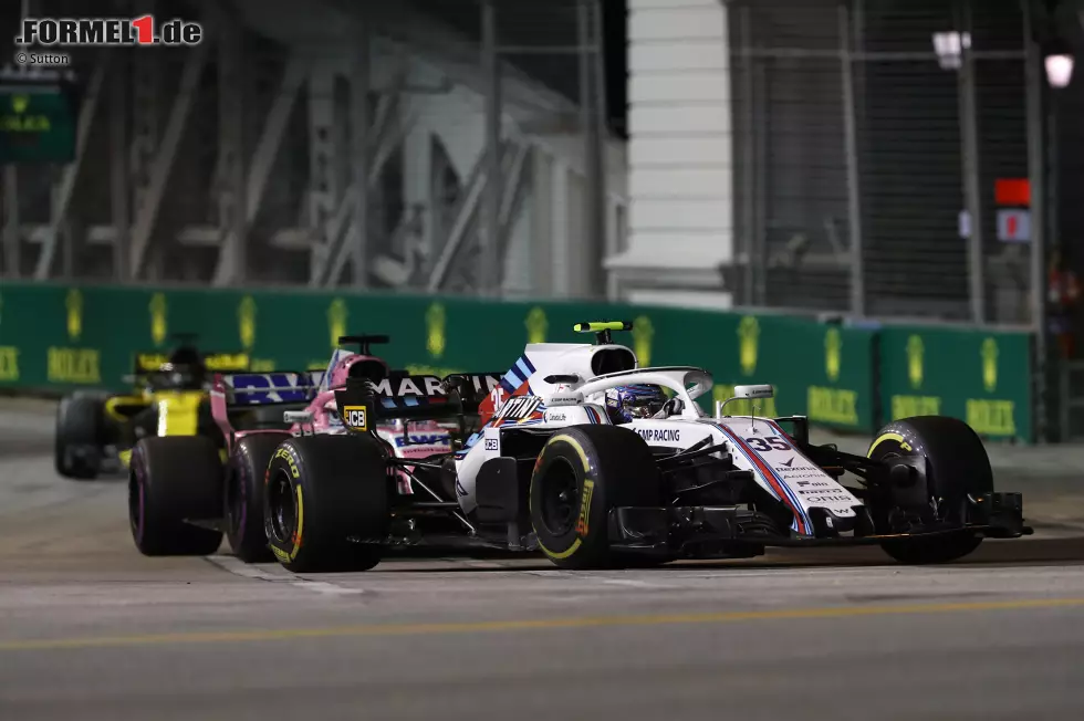 Foto zur News: Sergei Sirotkin (4): Ja, der Speed war nicht da, keine Frage. Aber immerhin hat Sirotkin diszipliniert gefightet, als er einen ganzen Zug viel schnellerer Autos hinter sich hatte, und Perez so in die Verzweiflung getrieben, dass beim Mexikaner alle Sicherungen durchbrannten. Diese starke Phase im Rennen rechtfertigt für uns eine Vier.