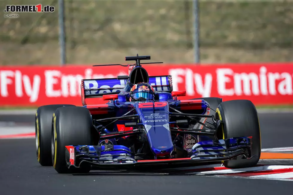 Foto zur News: 2017: Toro-Rosso-Renault STR12 - Fahrer: Carlos Sainz/Daniil Kwjat/Pierre Gasly/Brendon Hartley