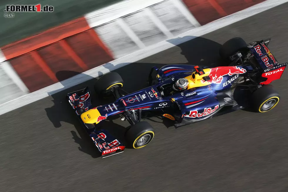 Foto zur News: 2012: Red-Bull-Renault RB8
WM-Ergebnis: Weltmeister mit 281 Punkten, 5 Siege