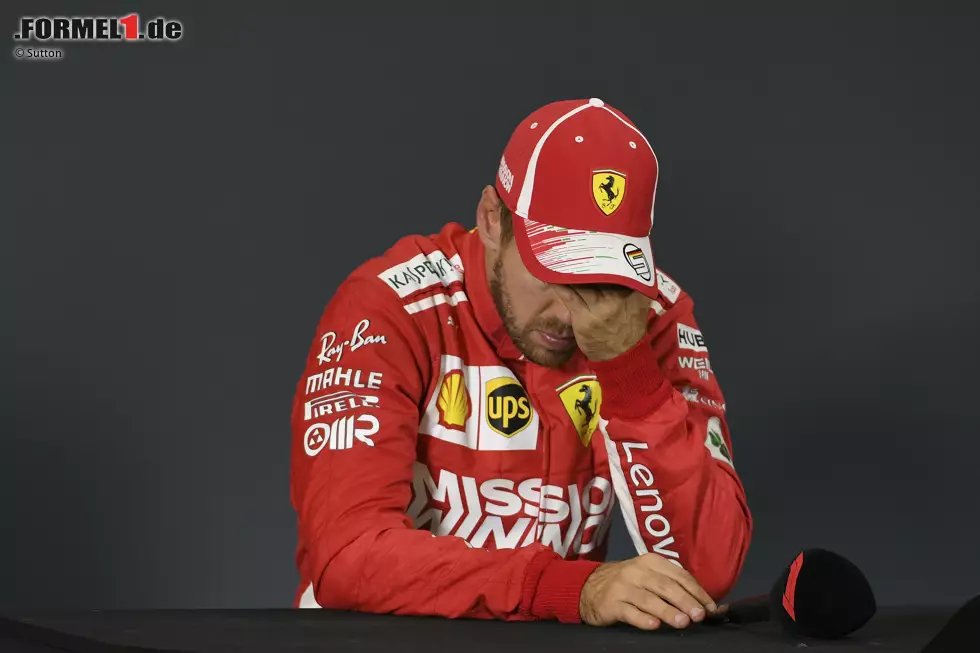 Foto zur News: Mexiko: Prima Rennen von Vettel und Platz zwei hinter dem unantastbaren Verstappen. Aber der WM-Titel ist in der realen WM-Wertung futsch. Fehlerbereinigt hätte der Heppenheimer ihn in Mexiko aber gewonnen. Realer Punktestand: 294:358. Fehlerbereinigt: 402:324.