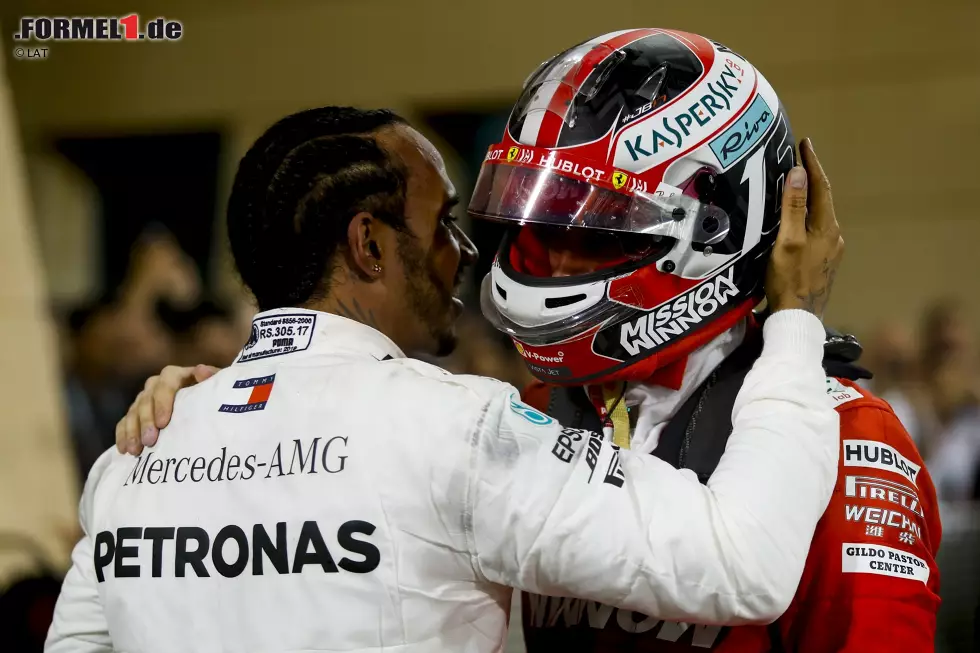 Foto zur News: Charles Leclerc (1): Nach diesem Grand Prix kann es nur einen moralischen Sieger geben. Leclercs einziger Fehler war der mäßige Start, aber er benötigte nur sechs Runden, um den wieder zu korrigieren. Danach fuhr er in seiner eigenen Liga. Wenn er diese Form beibehalten kann, ist er WM-Kandidat.