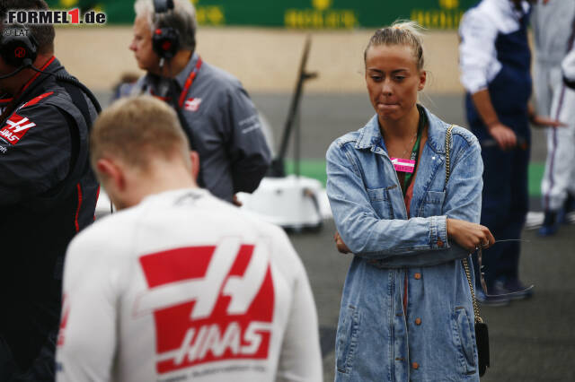 Foto zur News: Bald wird auch Kevin Magnussen dem elitären Kreis angehören. Seine Louise hat seinen Antrag bereits bejaht. Bald läuten bei den Dänen die Kirchenglocken.