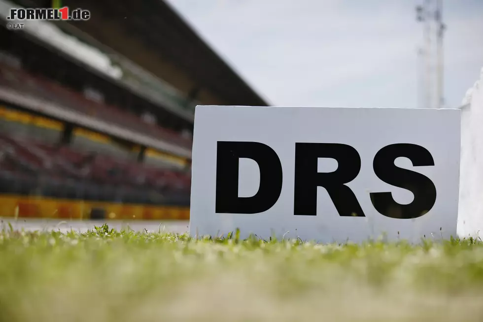 Foto zur News: DRS: Der Abstand zwischen den beiden Flügelprofilen beträgt bei aktiviertem Drag-Reduction-System künftig 8,5 statt 6,5 Zentimeter. Dadurch soll die DRS-Wirkung um etwa 25 Prozent gesteigert werden, vor allem auf Strecken mit kurzen Geraden.