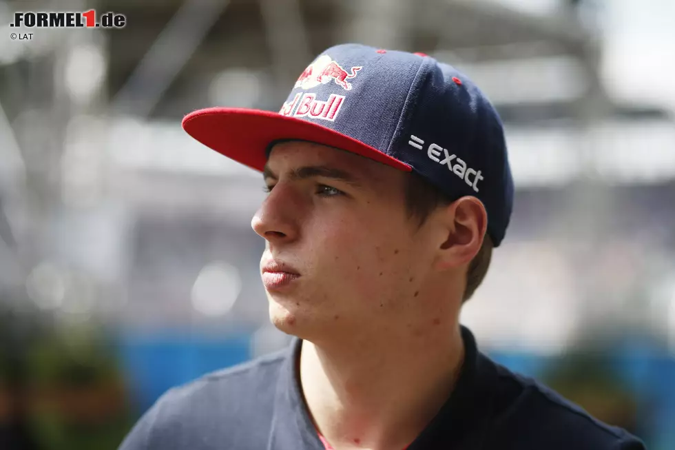 Foto zur News: 2. Max Verstappen: Der Einstieg des Niederländers mit 17 Jahren hatte eine Menge Konsequenzen: Das Mindestalter wurde auf 18 Jahre hochgesetzt und die Superlizenz-Punkte eingeführt. Verstappen war vor der Formel 1 erst ein Jahr im echten Rennsport unterwegs: Rang drei in der Formel-3-EM hätte 20 Punkte gebracht.