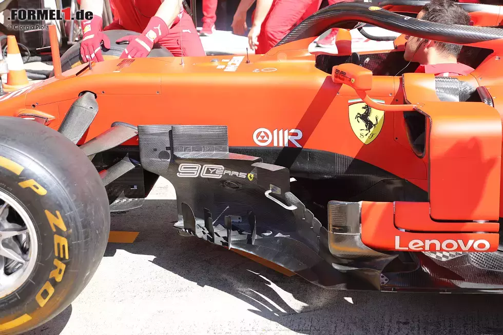 Foto zur News: Ferrari SF90: Windabweiser