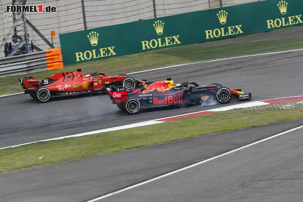 Foto zur News: Max Verstappen (2): Mehr geht mit einem Red Bull halt nicht. Verstappen, das spürt auch Gasly, fährt so gut wie nie zuvor. Dass er gegen Vettel genau den gleichen Blödsinn probiert hat wie 2018, kostet ihn diesmal die Eins. Ebenso wie der Dreher in der Aufwärmrunde. Trotzdem für uns der Mann des Wochenendes.