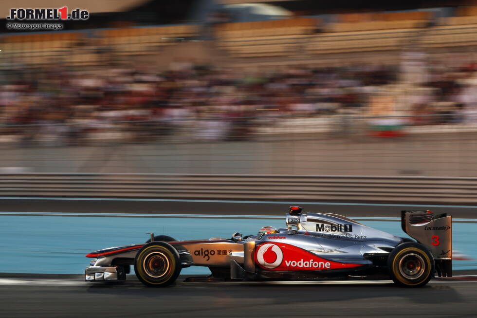 Foto zur News: 2011: McLaren-Mercedes MP4-26; Fahrer: Lewis Hamilton, Jenson Button