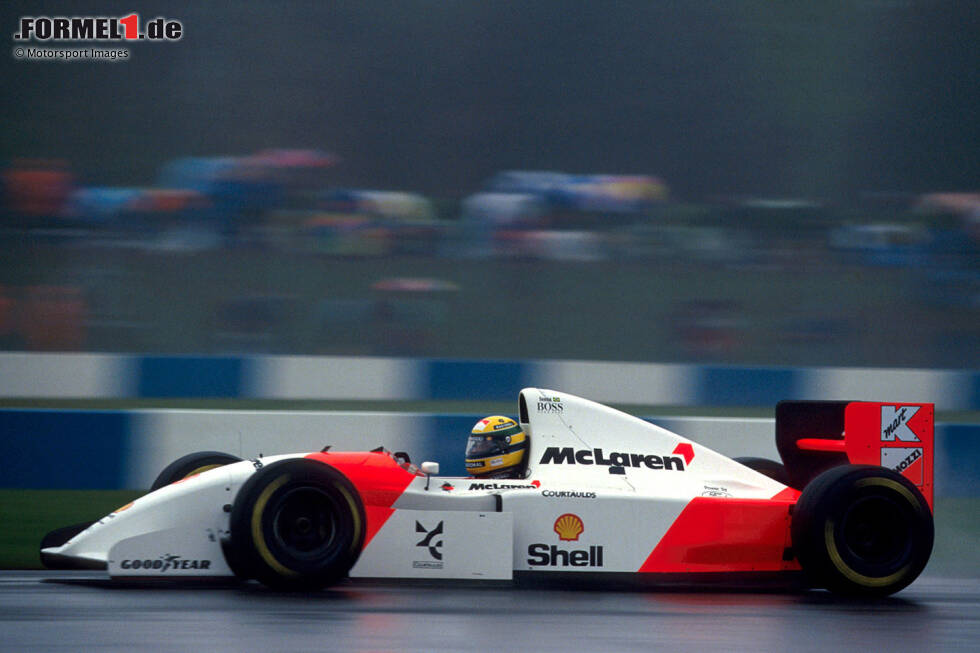 Foto zur News: 1993: McLaren-Ford MP4/8; Fahrer: Ayrton Senna, Michael Andretti, Mika Häkkinen