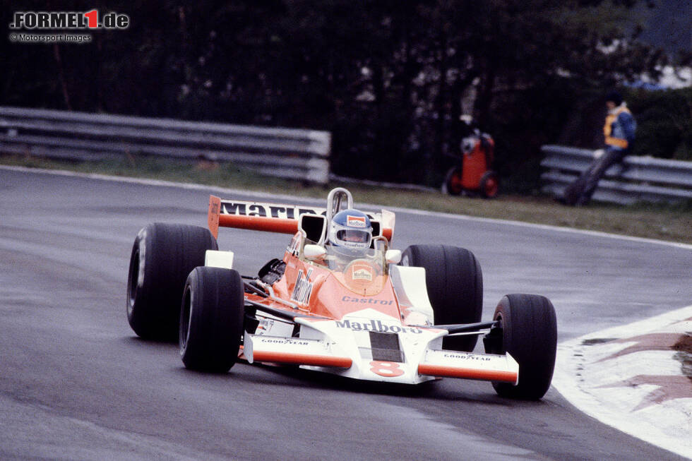 Foto zur News: 1976-1979: McLaren-Ford M26; Fahrer: James Hunt, Patrick Tambay, Bruno Giacomelli