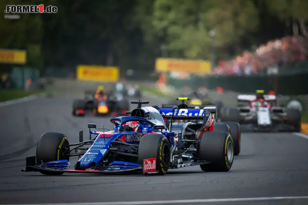 Foto zur News: Daniil Kwjat (3): Nicht erst seit dem Podium in Hockenheim fährt der Russe in der Form seines Lebens. Viele fragen sich, warum nicht er statt Gasly im Red Bull sitzt. Vom vorletzten Startplatz mit einem Toro Rosso auf P7 zu fahren, noch dazu in Spa, das ist eine ansprechende Leistung.